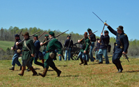 Sending Union skirmishers forward